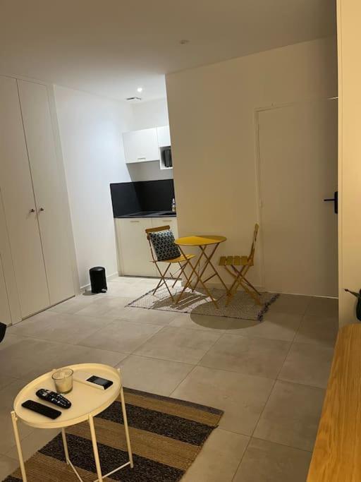 Charmant Studio / Centre Ville Niort Esterno foto